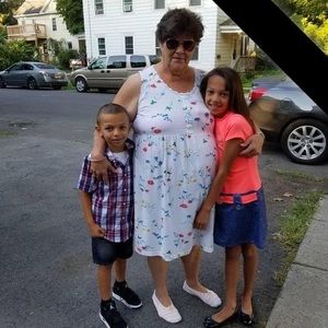 Meet your Posher, Clara